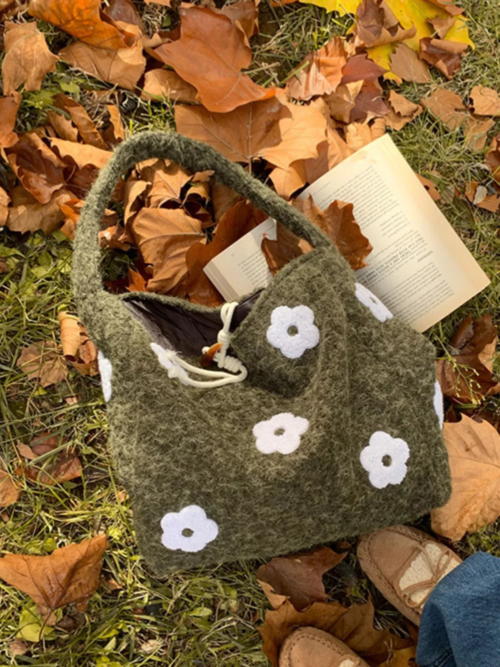 Floral Applique Handbag – Medium Polyester Shoulder Bag