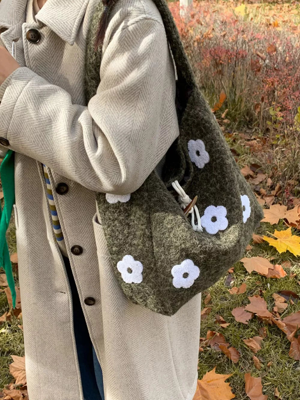 Floral Applique Handbag – Medium Polyester Shoulder Bag